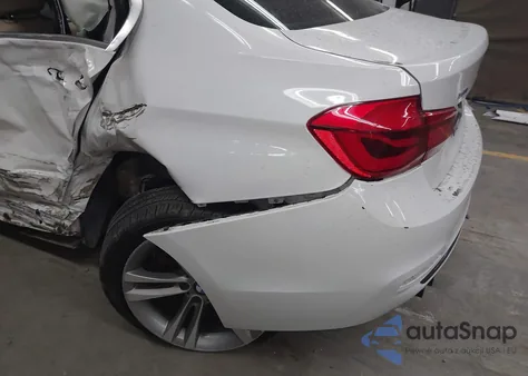 2018 BMW 330I xDrive z USA, uszkodzony, nr VIN WBA8D9G53JNU67640